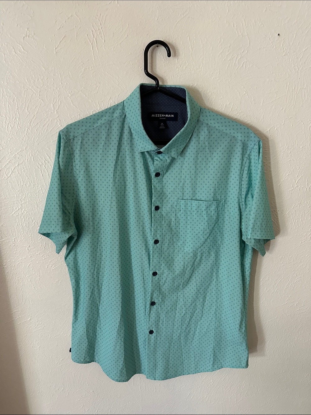 Mizzen+Main Seafoam Green Short-Sleeve Button-Down with Micro Dot Pattern